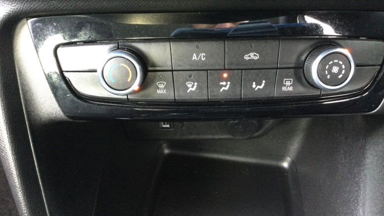 Vauxhall Corsa 1.2 Design 5dr Petrol Hatchback